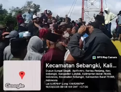Warga Sungai Segak Gelar Aksi Demo Tuntut Kejelasan Pembangunan Jembatan Gantung Segak