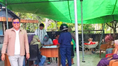 DPRD Sambas Ariyadi, Wujudkan Janji Politik dengan Pengobatan Gratis dan Paket Lebaran
