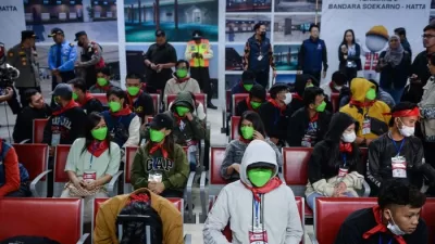 WNI korban online scam di Myanmar tiba di Tanah Air (Foto: Grandyos Zafna/detikcom)