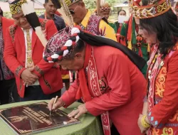 Bupati Sanggau Tegaskan Pentingnya Rumah Betang sebagai Simbol Persatuan Adat Dayak