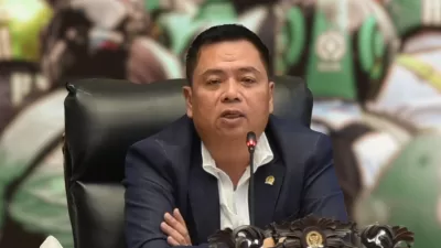 FOTO LASARUS DPR RI Pimpinan Komisi V DPR RI