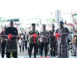 Resmikan Rumah Joglo, Bupati Satono Tegaskan Sambas Rumah Semua Suku