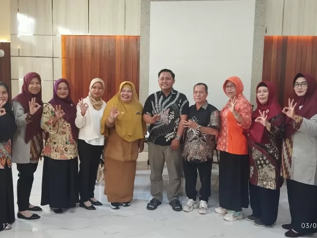 DLHK Kalbar, Buka Ruang Diskusi Bank Sampah.