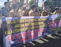 Ratusan Kades di Seluma Tuntut Gaji Belum Cair, Bupati Akui Keuangan Daerah Kacau