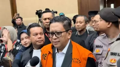 Hasto Bacakan Pledoi 108 Halaman, Sebut Ingin Keadilan