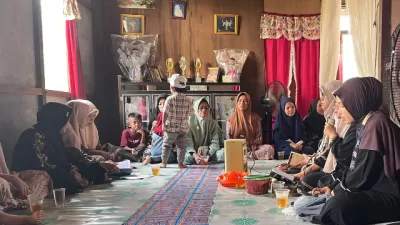 Dari Yasinan ke Les Gratis, Mahasiswa KKL IAIN Hadirkan Aksi Nyata
