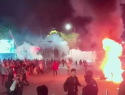 Aksi Unjuk Rasa di DPRD Kalbar Berakhir Ricuh
