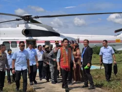 Wapres Gibran Kunjungi Panglima Jilah, Disambut Meriah Warga Dayak