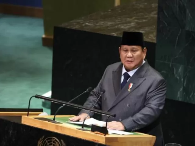 Prabowo gebrak podium 8 kali di PBB, Jokowi beri pujian. Pengamat Efriza nilai ada sinyal dukungan politik dan kesinambungan kekuasaan.