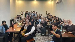 Pengurus Pergerakan Mahasiswa Islam Indonesia (PMII) Rayon Az-Zarnuji Komisariat IAIN Pontianak menggelar pelatihan karya tulis ilmiah bertema “Strategi Efektif Menulis Karya Ilmiah dengan Bahasa Akademik yang Baik dan Benar”