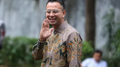 Raffi Ahmad disebut-sebut akan gantikan Dito Ariotedjo sebagai Menpora. Lita Gading dan Jessica Iskandar beri tanggapan dan dukungan.