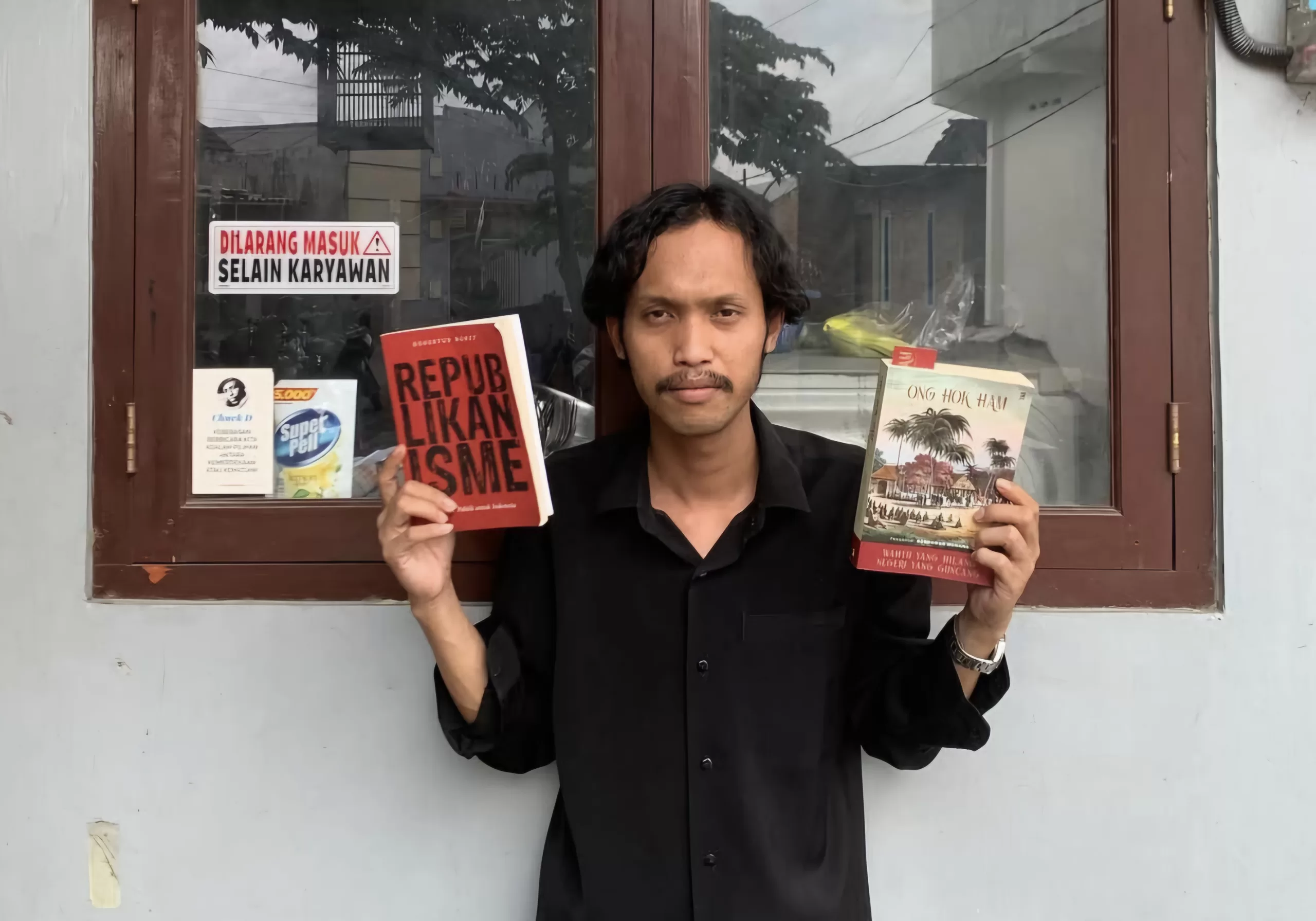 LBH Al-Faruq Kediri ajukan penangguhan penahanan aktivis Saiful Amin ke Polresta Kediri. 70 tokoh lintas profesi jadi penjamin, dukungan publik mengalir.