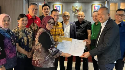 dprd kalbar sampaikan aspirasi masyarakat ke dpr ri