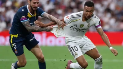 Real Madrid Bungkam Espanyol 2-0, Militao dan Mbappe Jadi Penentu