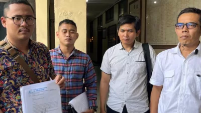 LBH Al-Faruq ajukan penangguhan penahanan aktivis Saiful Amin ke Polres Kediri. 70 tokoh lintas kalangan jadi penjamin, kasus penghasutan terus bergulir.