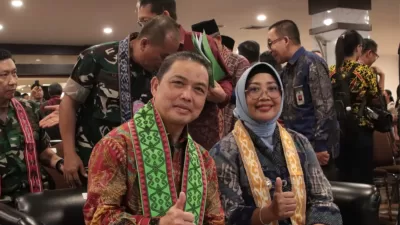 Bupati Mempawah Erlina menghadiri pembukaan Pesparani Katolik Kalbar 2025 di Pontianak dan memberi dukungan penuh kepada 57 peserta dari Mempawah yang siap berkompetisi membawa nama baik daerah.