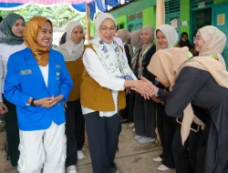 KOPRI PMII DIY Bersama Hj Rustini di Gunungkidul: Berbagi Ilmu, Perlengkapan Sekolah, Sembako, dan Sapi Kurban